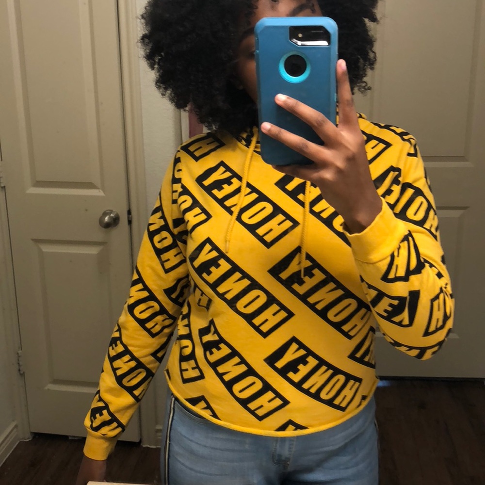 HONEY Semi-Cropped Hoodie!